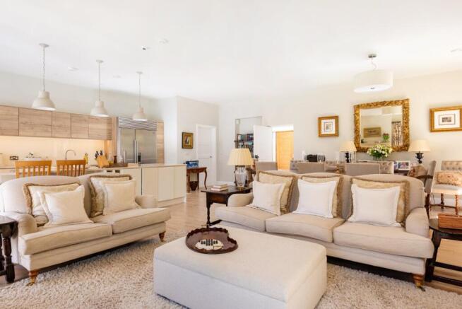 Kitcehn/Sitting Room