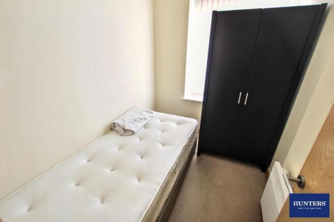2 bed Flat to rent Image 10