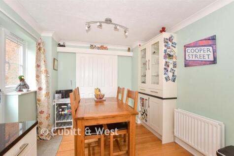 Richmond Way, East Grinstead, West Sussex