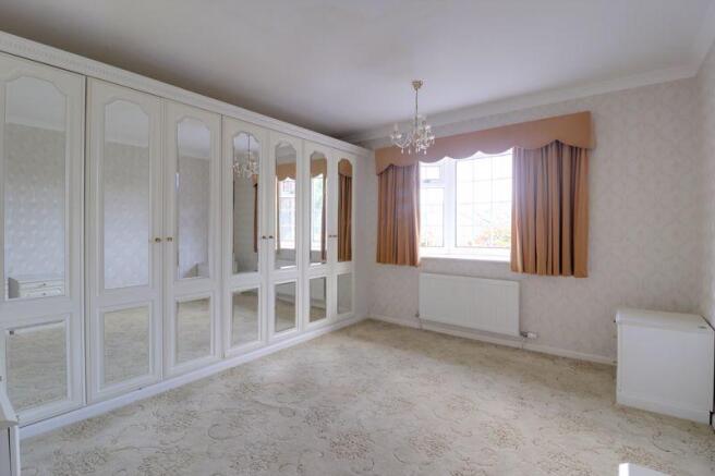 Bedroom 1 (Gro...