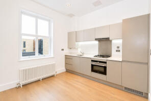 Apartment 3, 7, Wellesley Road, London SE18 4AX