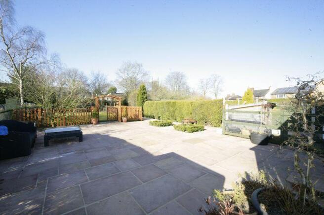 Patio to garden