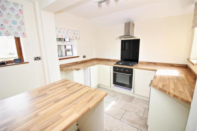 kitchen.1.JPG