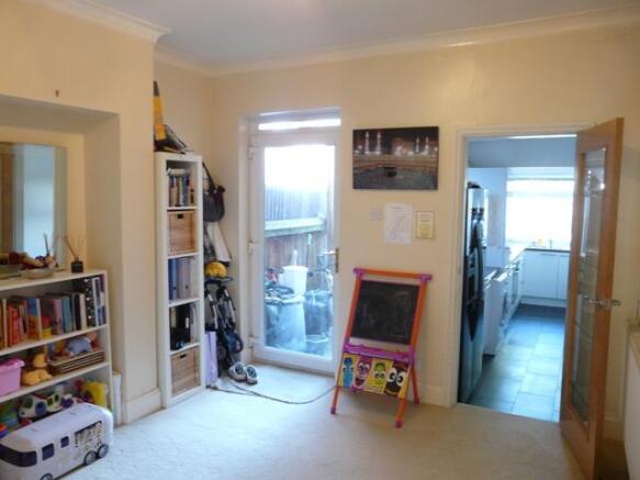 Photo 3