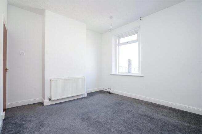 2 bed Terraced to rent Image 7