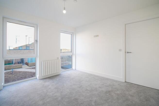 3 bed Town House to rent Image 8