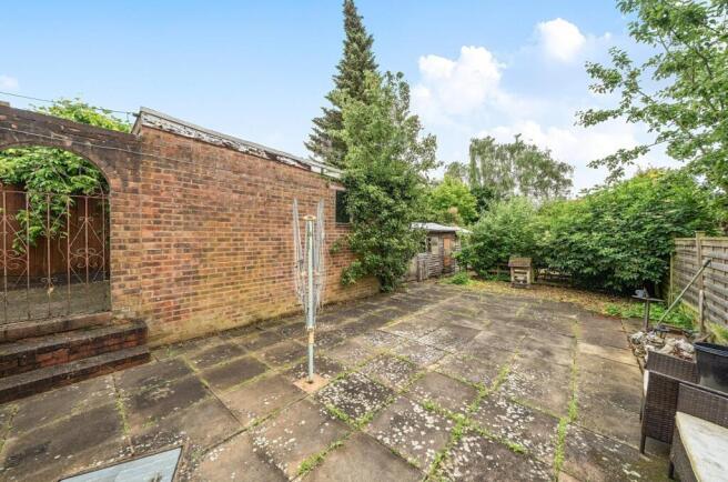 27 Badby Road West