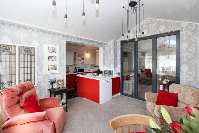 3 bed Terraced for sale Image 6