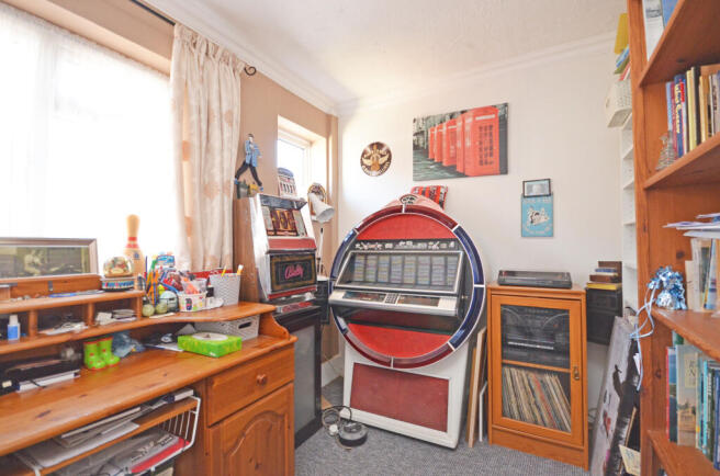 Photo 8