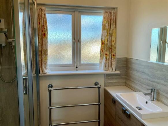 Shower Room.jpg