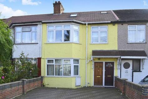 Station Crescent, Wembley