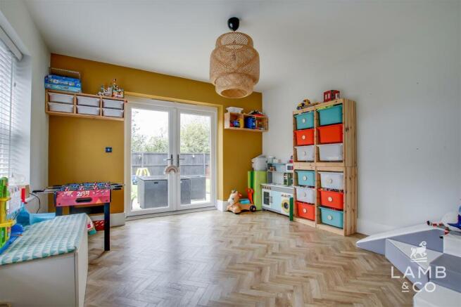 DINING ROOM/PLAY ROOM