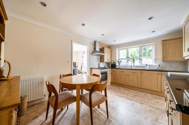 1433701-8-69cd62b...