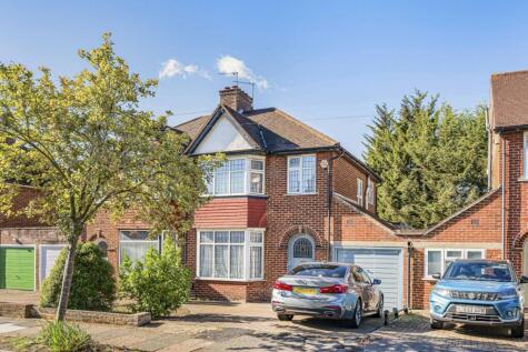 Gyles Park, Stanmore, HA7