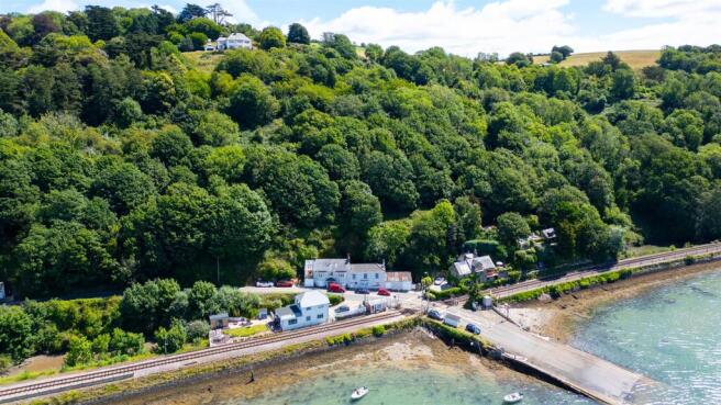 A08 - Hove to Bridge Road Kingswear - 260702.jpg