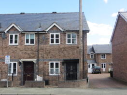 7, Green Square, Llanfyllin SY22 5AB