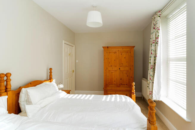 2 bed Flat for sale Image 10