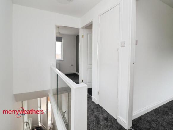 3 bed Semi-Detached for sale Image 9