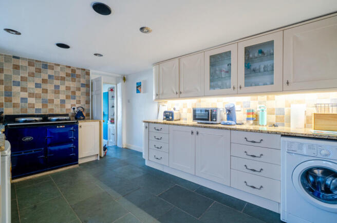 1437582-12-69cebd...