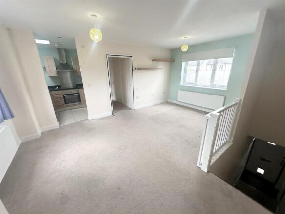 Living Room 2.jpg