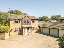 34, Warren Park, Brighouse HD6 2RR