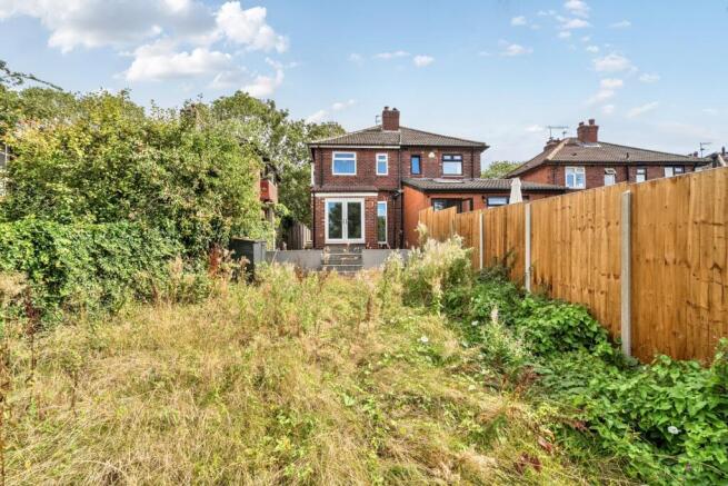 3 bed Semi-Detached for sale Image 6