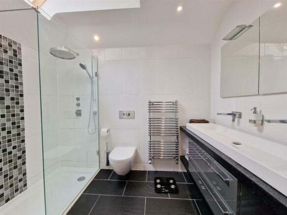 En Suite Shower Room