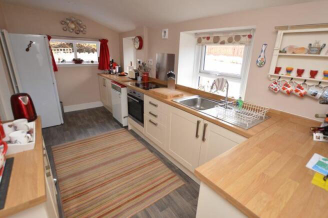 Kitchen pic 1