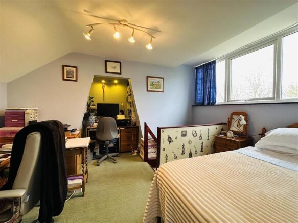 Attic Room.jpg