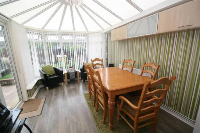CONSERVATORY / DINER