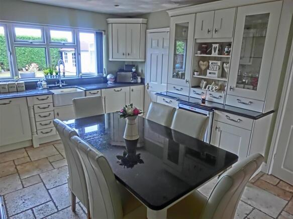 Dining Kitchen