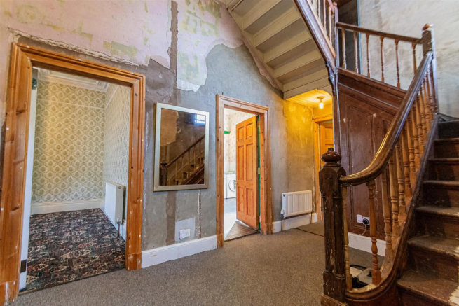 Entrance Hallway & Staircase