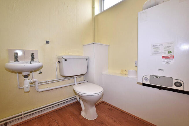 3 bed Semi-Detached for sale Image 11