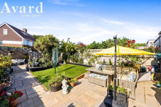 Millcross Road, 17-015.JPG