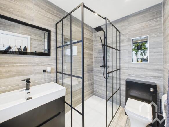 Master bedroom with en-suite