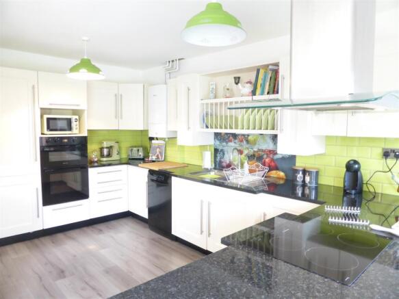 35 Horseshoe Road 033.JPG
