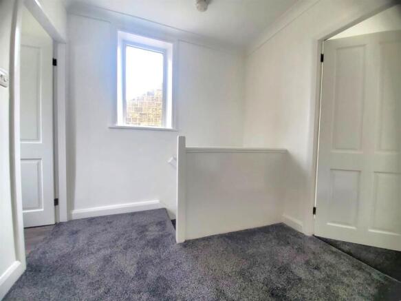 3 bed End of Terrace to rent Image 9