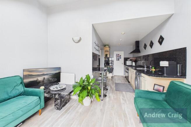 Open Kitchen Sitting