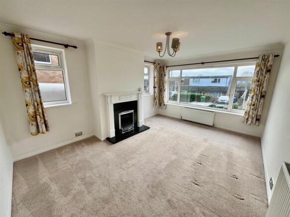 5 bed Semi-Detached for sale Image 6