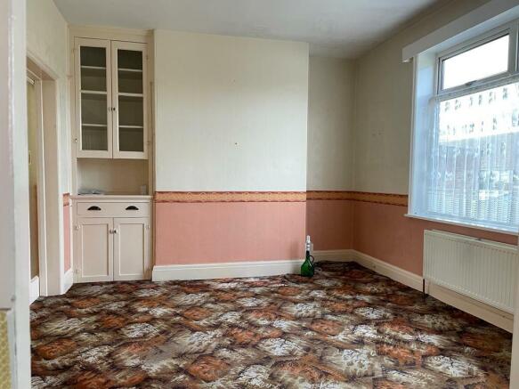 10 Harewood Living Room.jpg