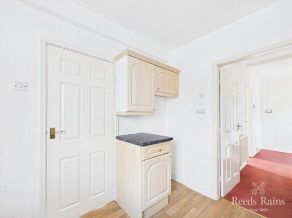 3 bed Semi-Detached for sale Image 4