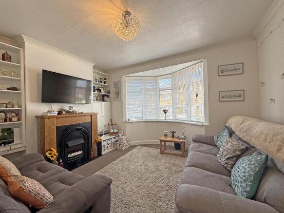Beacon Down Avenue 72 - Living Room.jpg