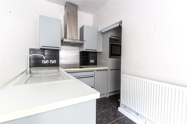 2 bed House to rent Image 9