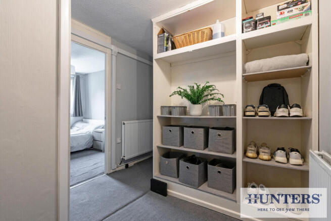 2 bed Flat for sale Image 8