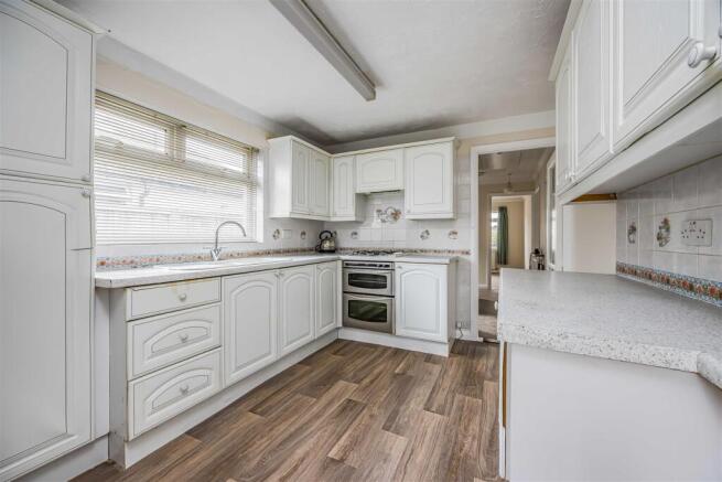 66 Durley Avenue, Cowplain-Small-PorticoMarketing-