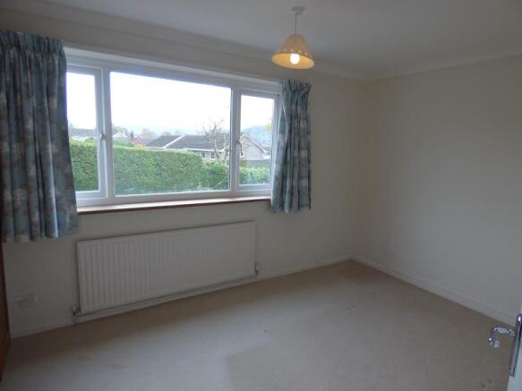 Bedroom 1 (FRONT)