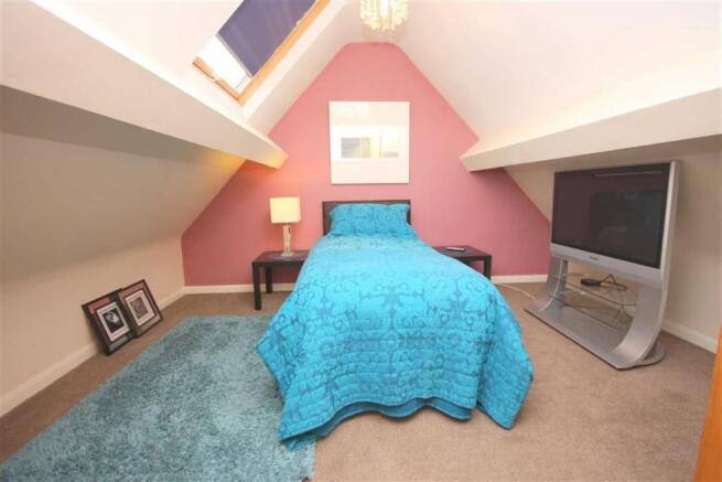REAR DOUBLE BEDROOM THREE