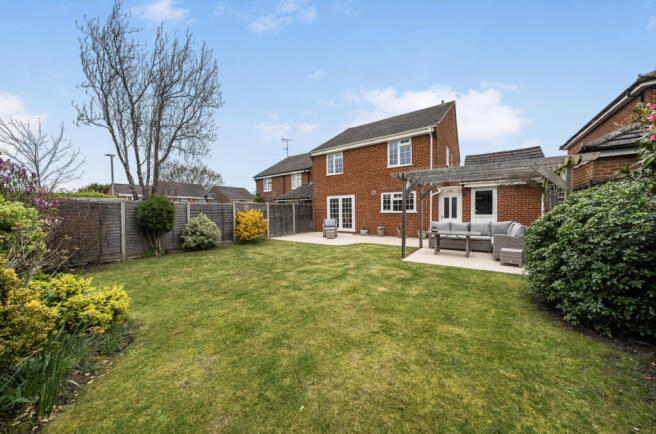 1436313-18-69ccfc...