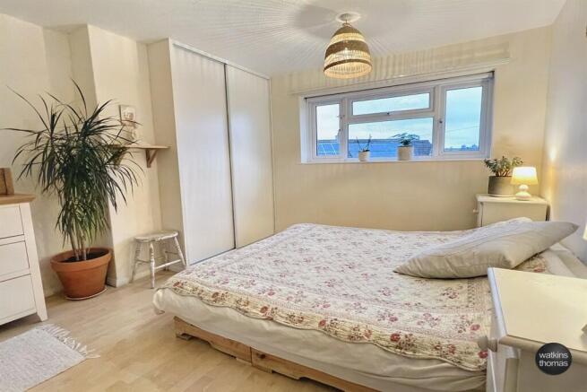 bed 1