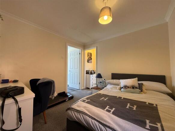 1 bed Apartment to rent Image 7
